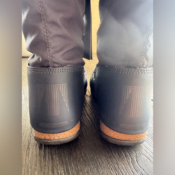 Fur lined Moon Boots Navy - Picture 5 of 9